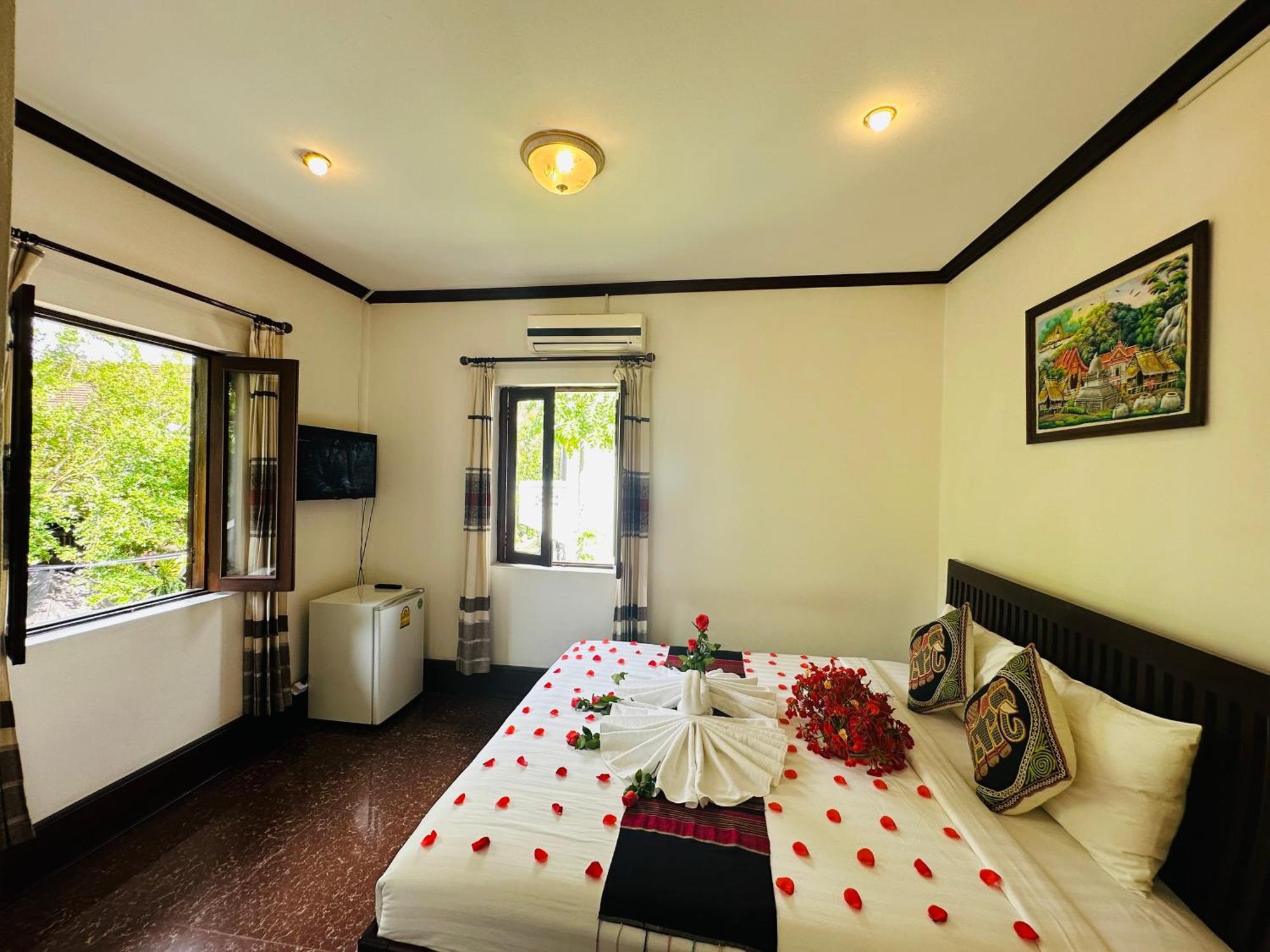 Thatsaphone Hotel Luang Prabang Dış mekan fotoğraf