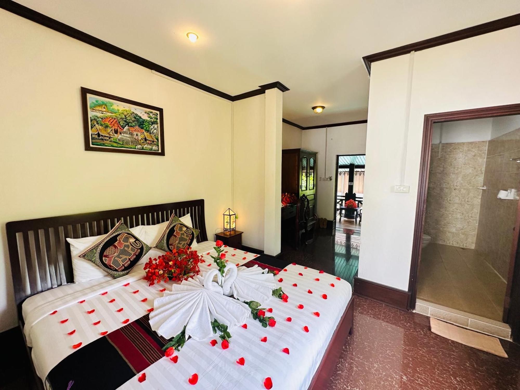 Thatsaphone Hotel Luang Prabang Dış mekan fotoğraf
