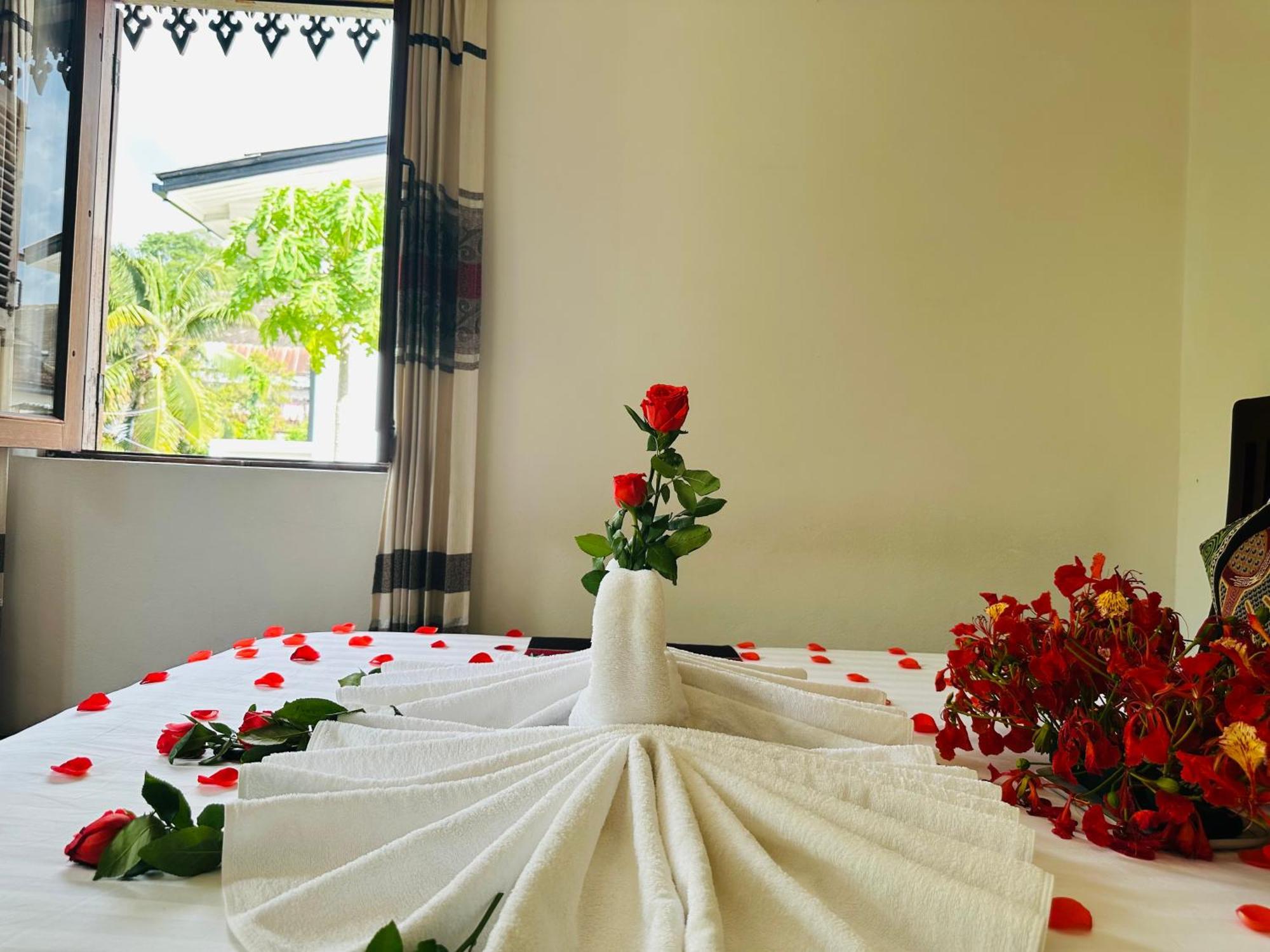 Thatsaphone Hotel Luang Prabang Dış mekan fotoğraf