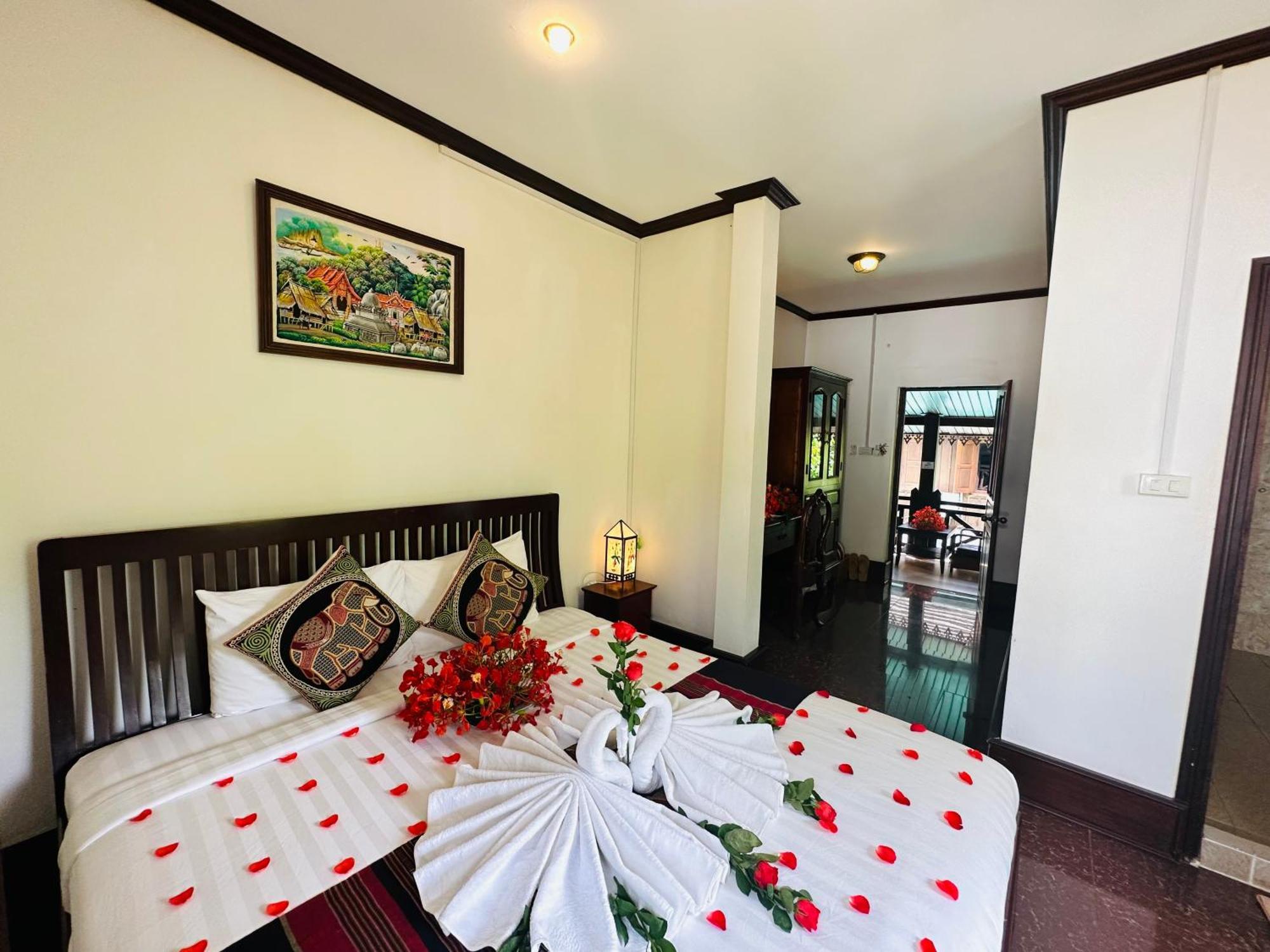 Thatsaphone Hotel Luang Prabang Dış mekan fotoğraf