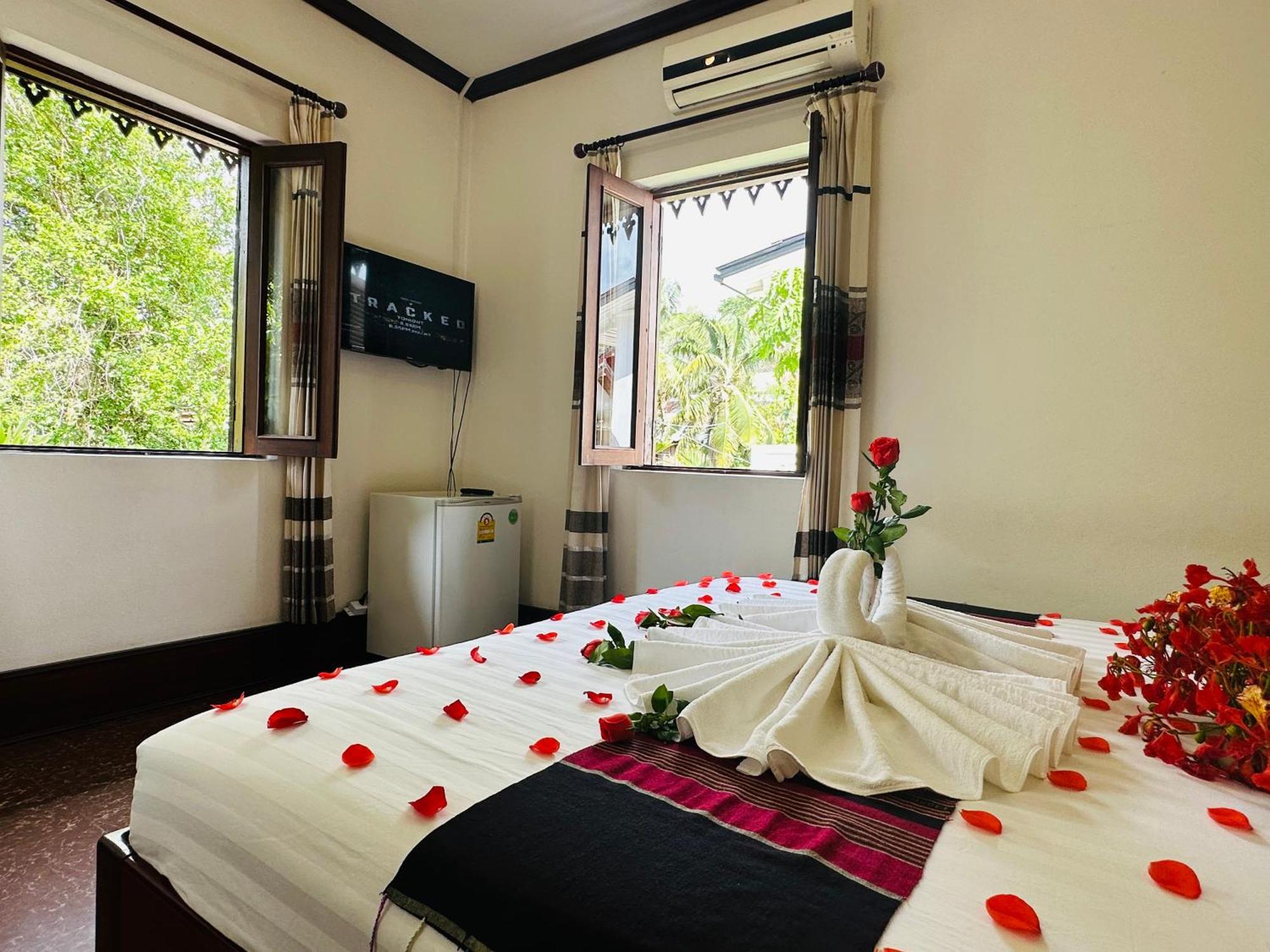 Thatsaphone Hotel Luang Prabang Dış mekan fotoğraf