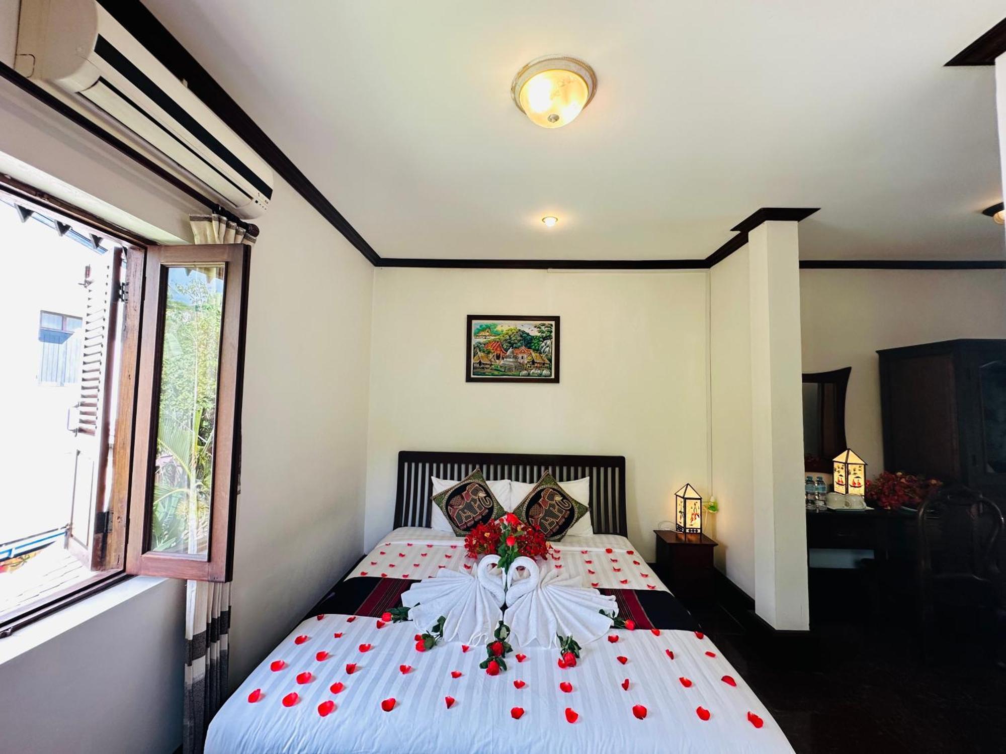 Thatsaphone Hotel Luang Prabang Dış mekan fotoğraf