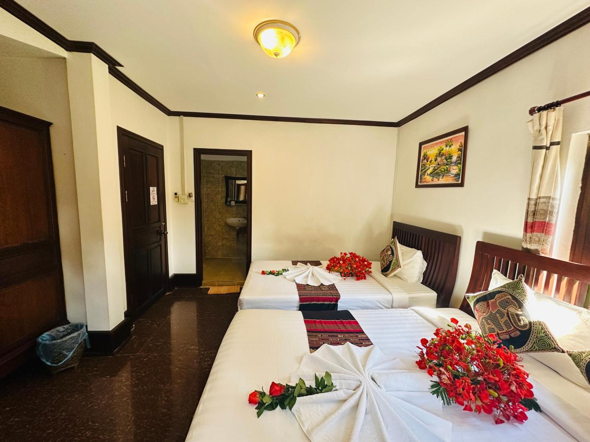 Thatsaphone Hotel Luang Prabang Dış mekan fotoğraf