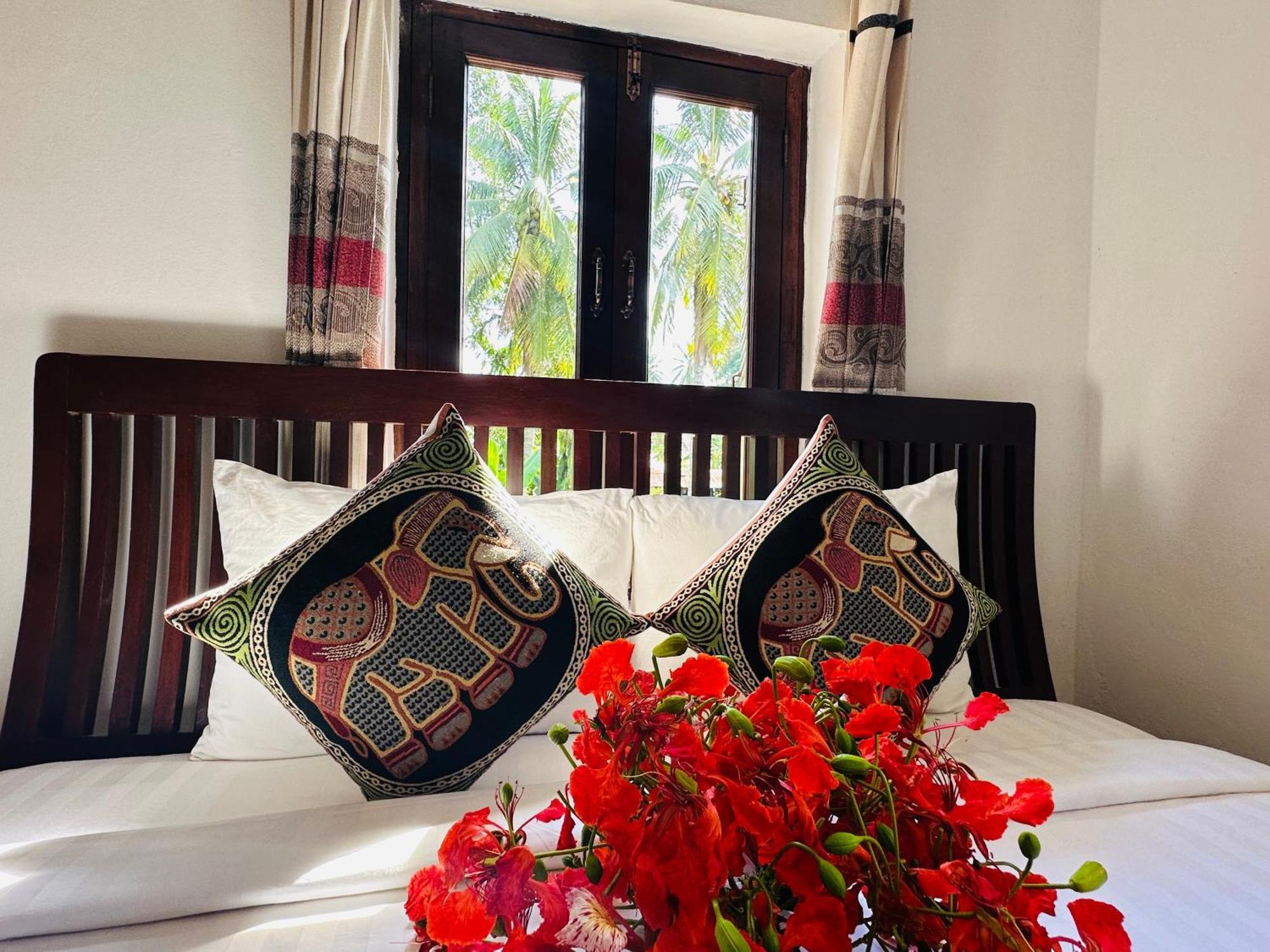 Thatsaphone Hotel Luang Prabang Dış mekan fotoğraf