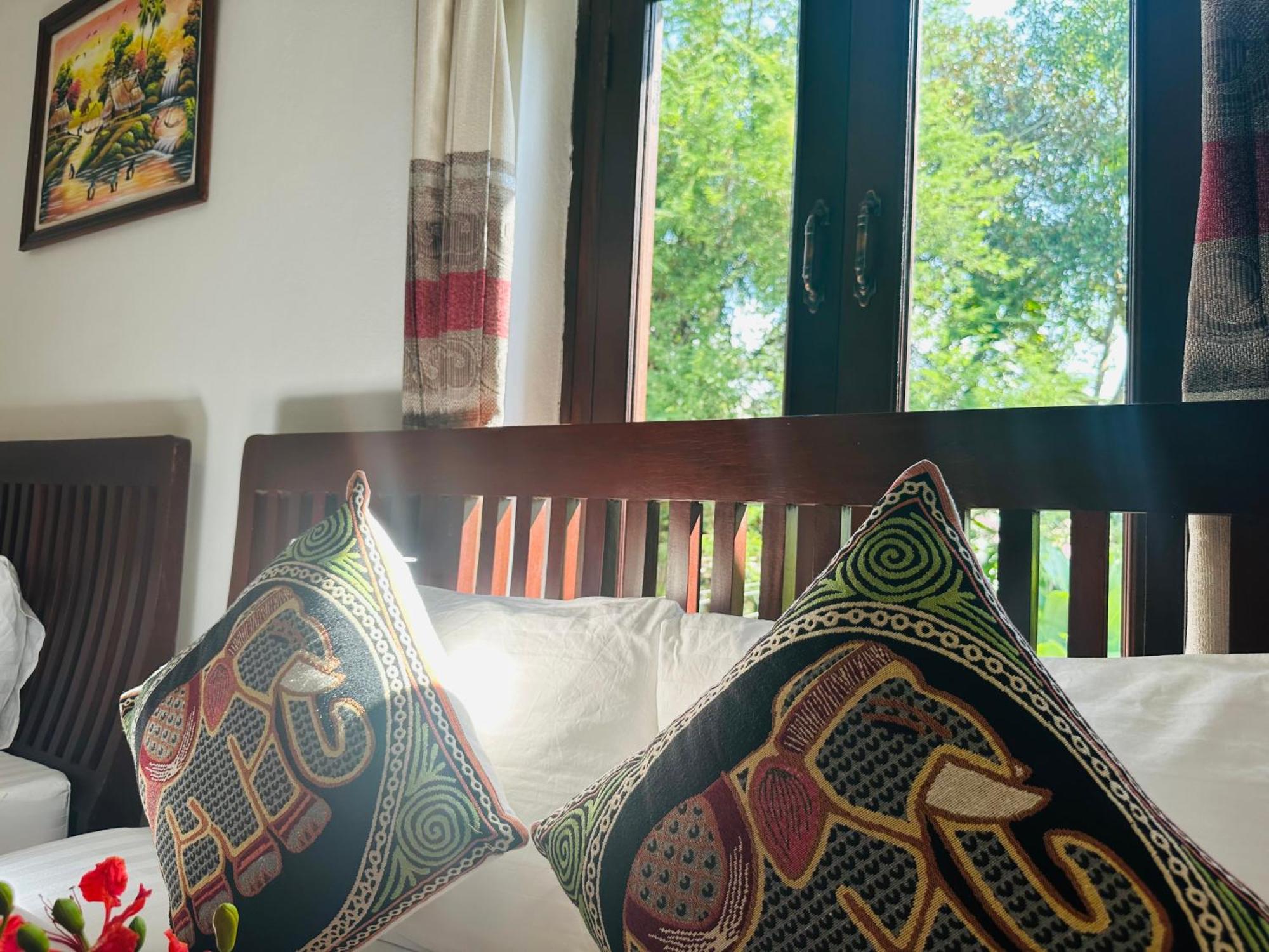 Thatsaphone Hotel Luang Prabang Dış mekan fotoğraf