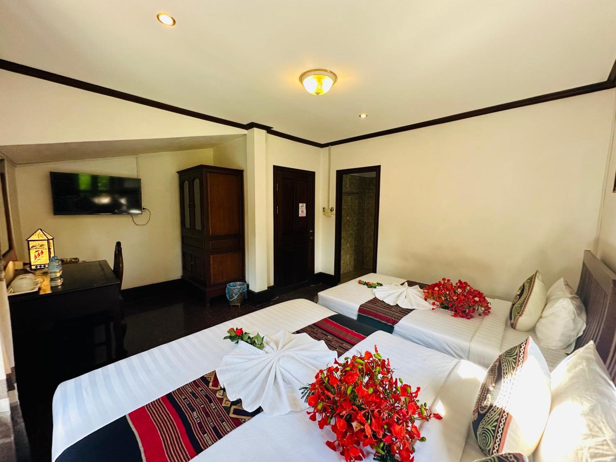 Thatsaphone Hotel Luang Prabang Dış mekan fotoğraf