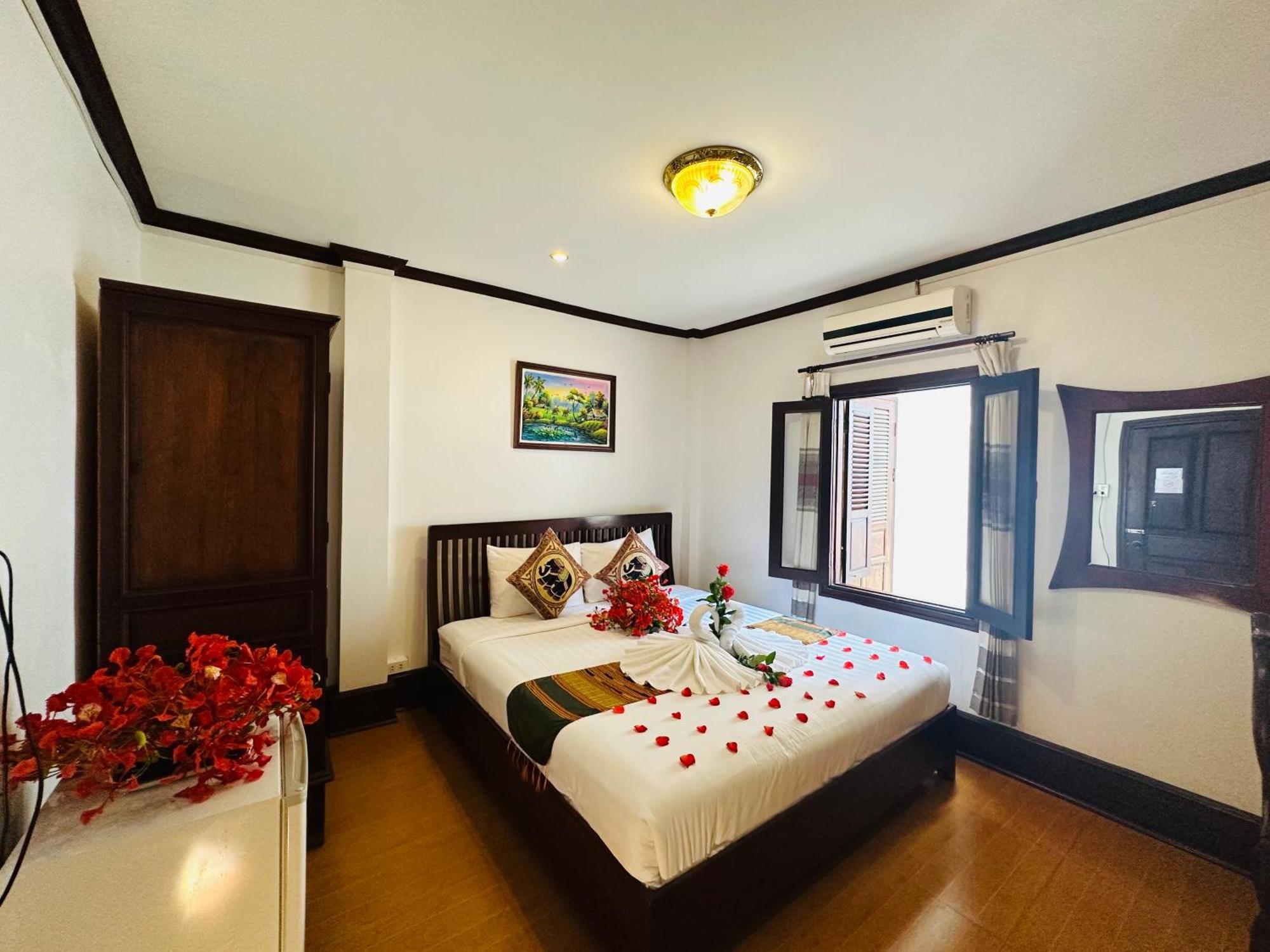 Thatsaphone Hotel Luang Prabang Dış mekan fotoğraf