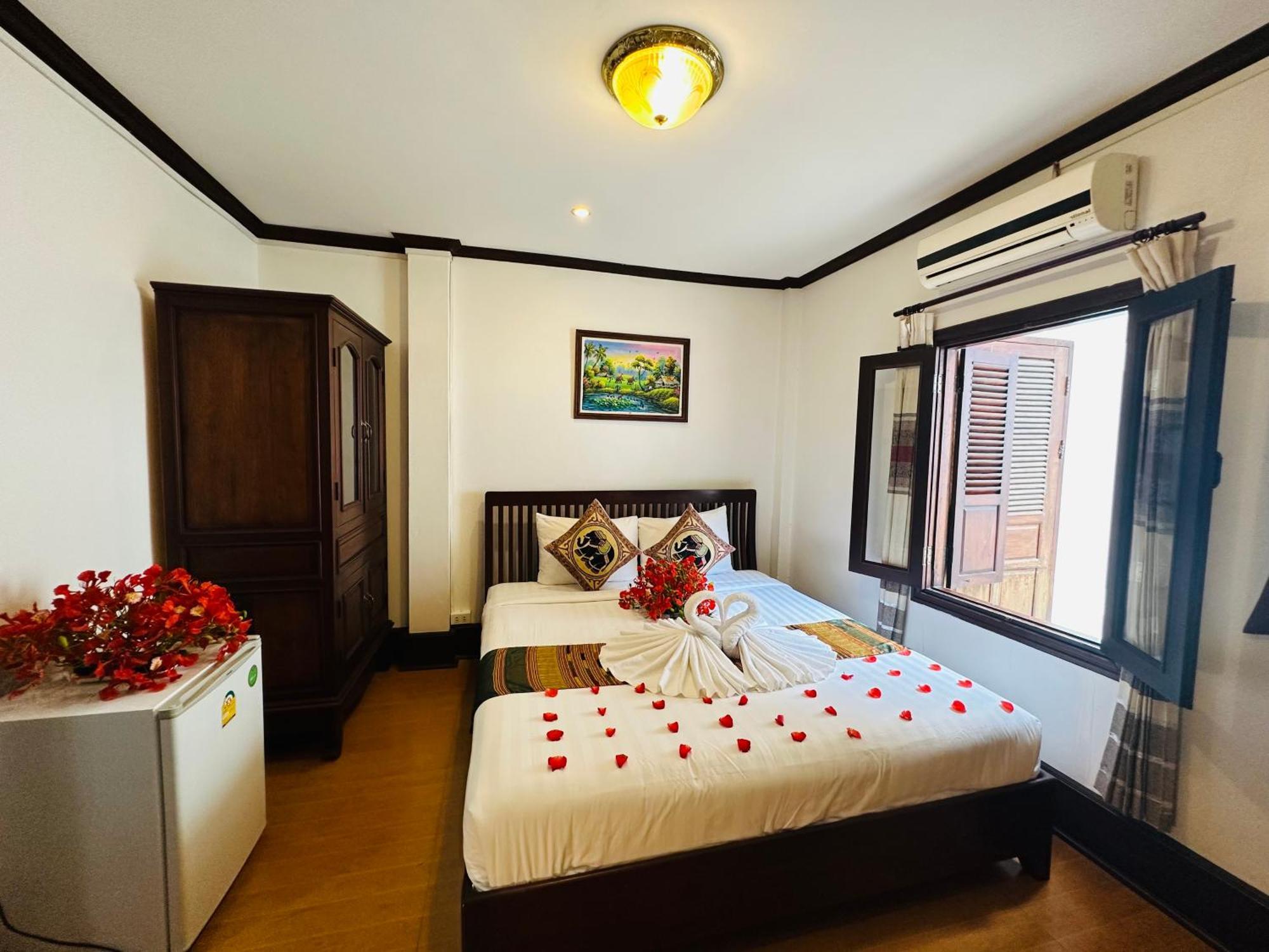 Thatsaphone Hotel Luang Prabang Dış mekan fotoğraf