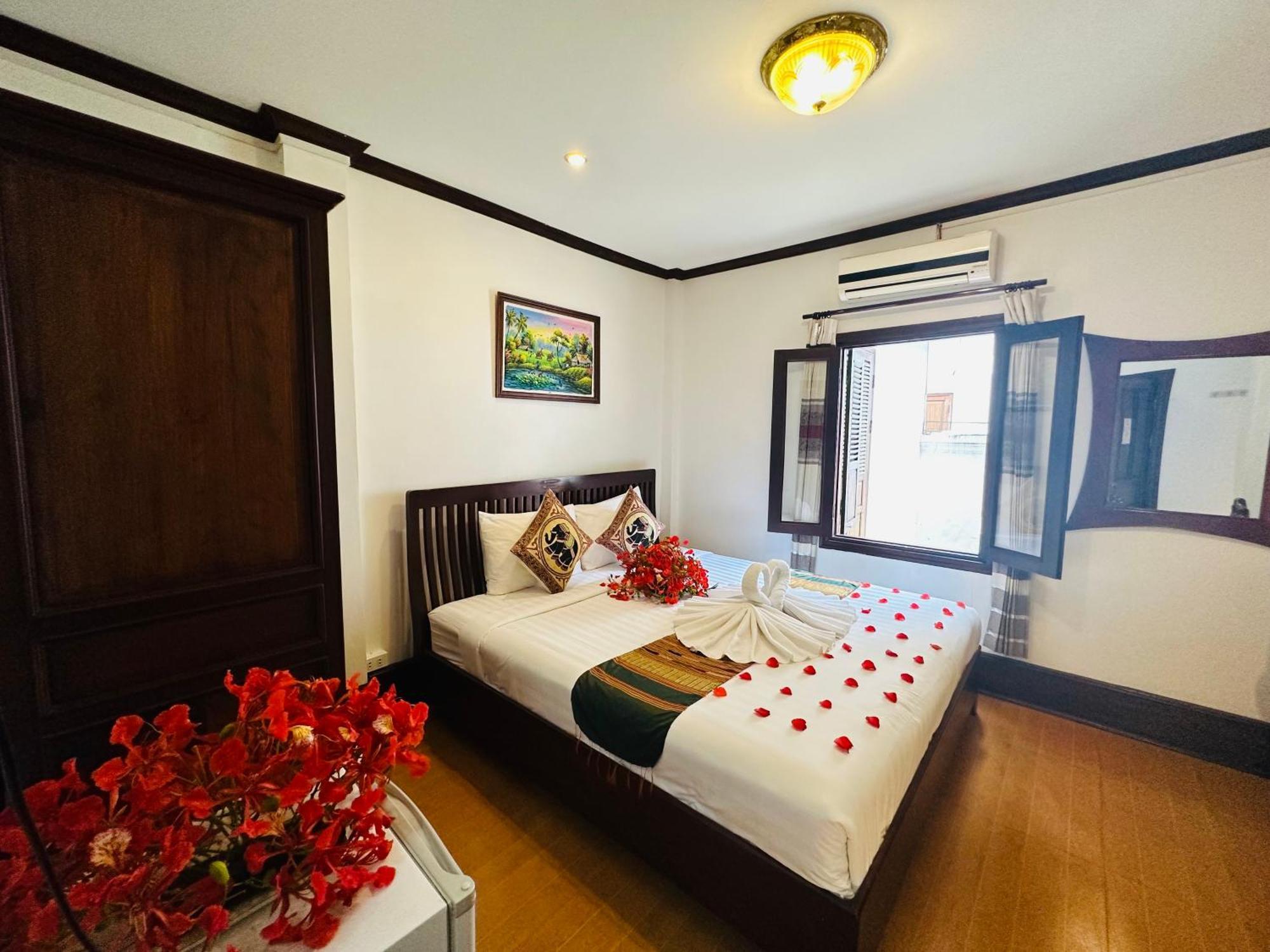 Thatsaphone Hotel Luang Prabang Dış mekan fotoğraf