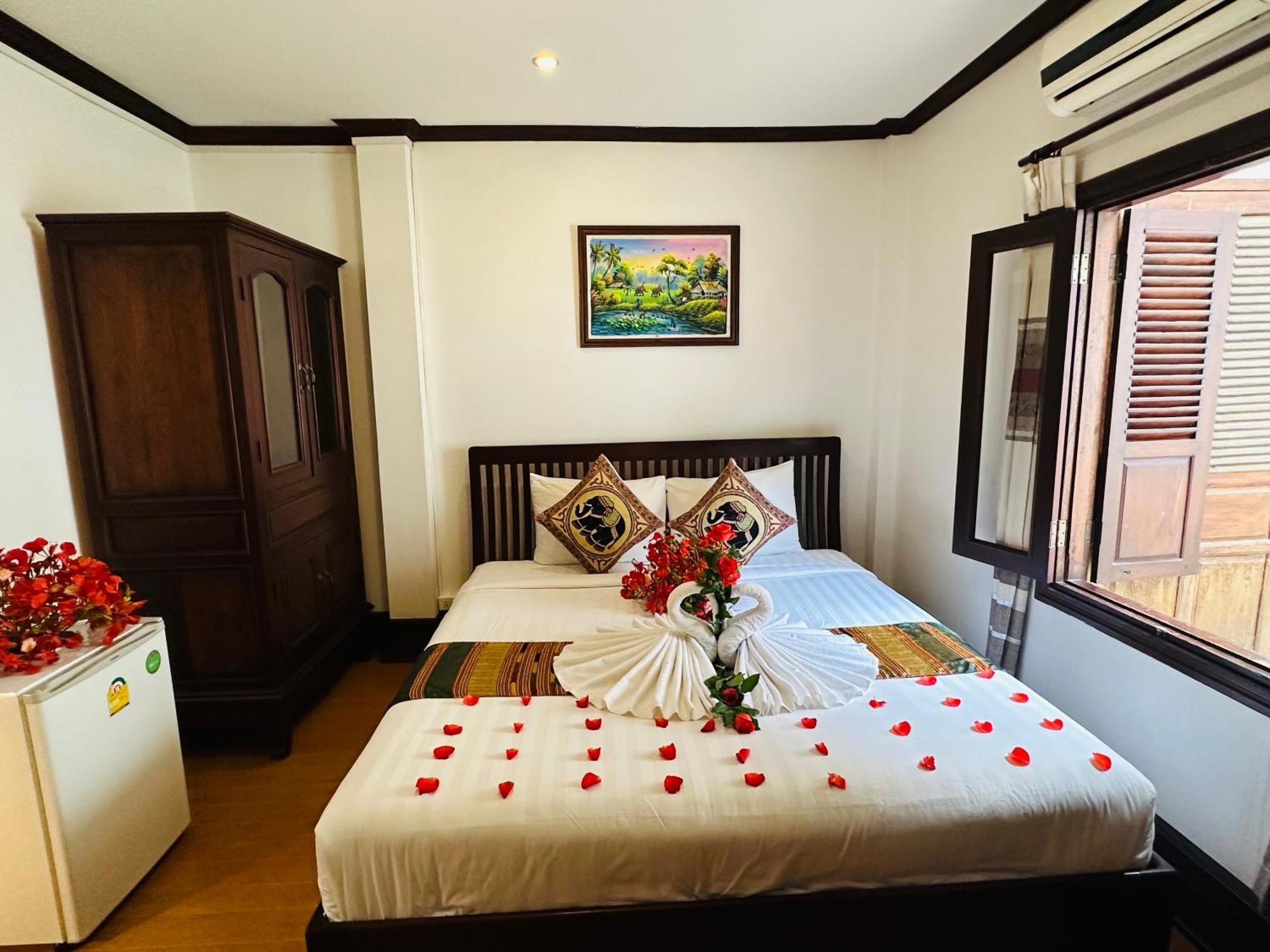 Thatsaphone Hotel Luang Prabang Dış mekan fotoğraf