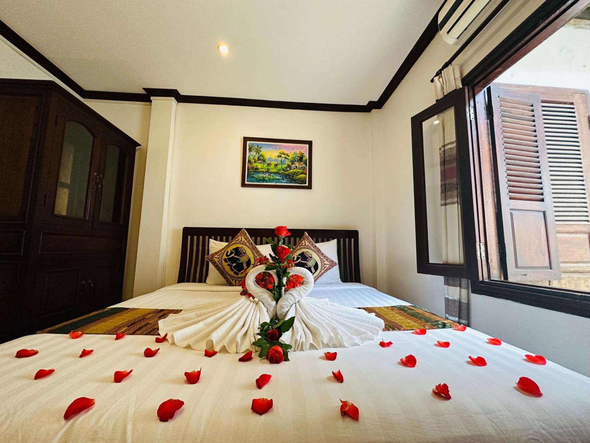 Thatsaphone Hotel Luang Prabang Dış mekan fotoğraf