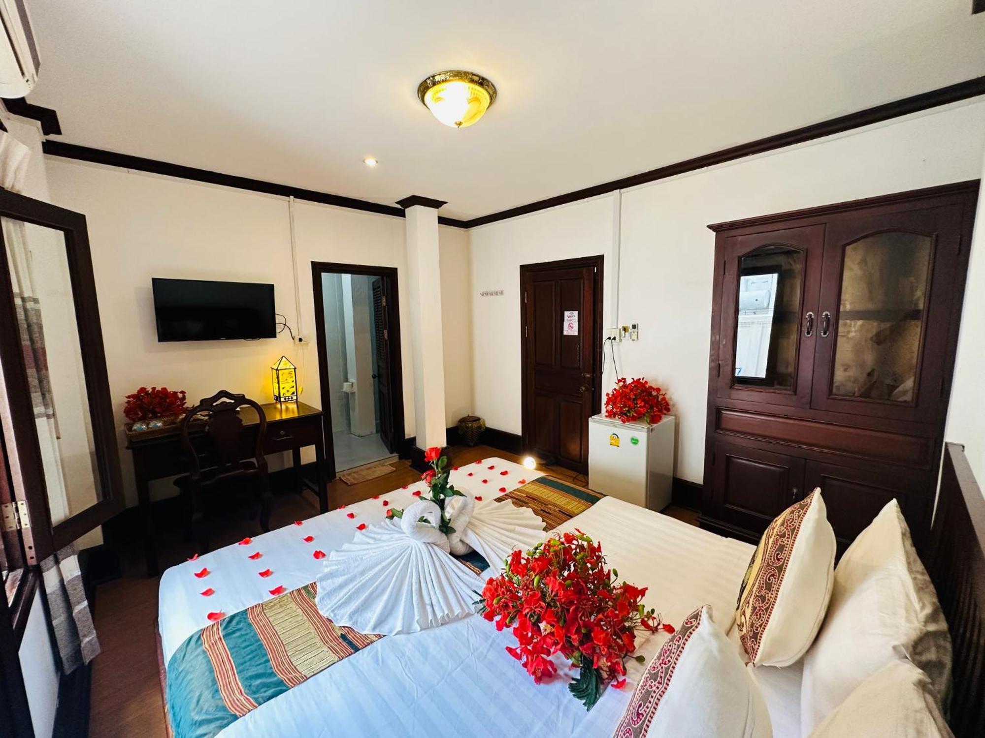 Thatsaphone Hotel Luang Prabang Dış mekan fotoğraf