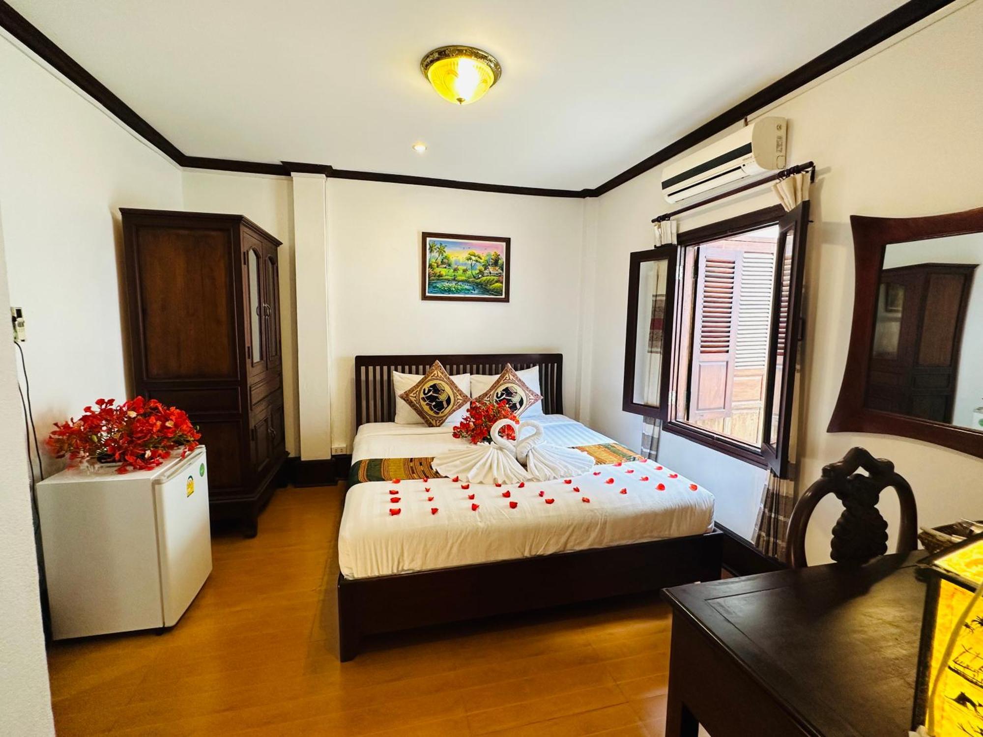 Thatsaphone Hotel Luang Prabang Dış mekan fotoğraf